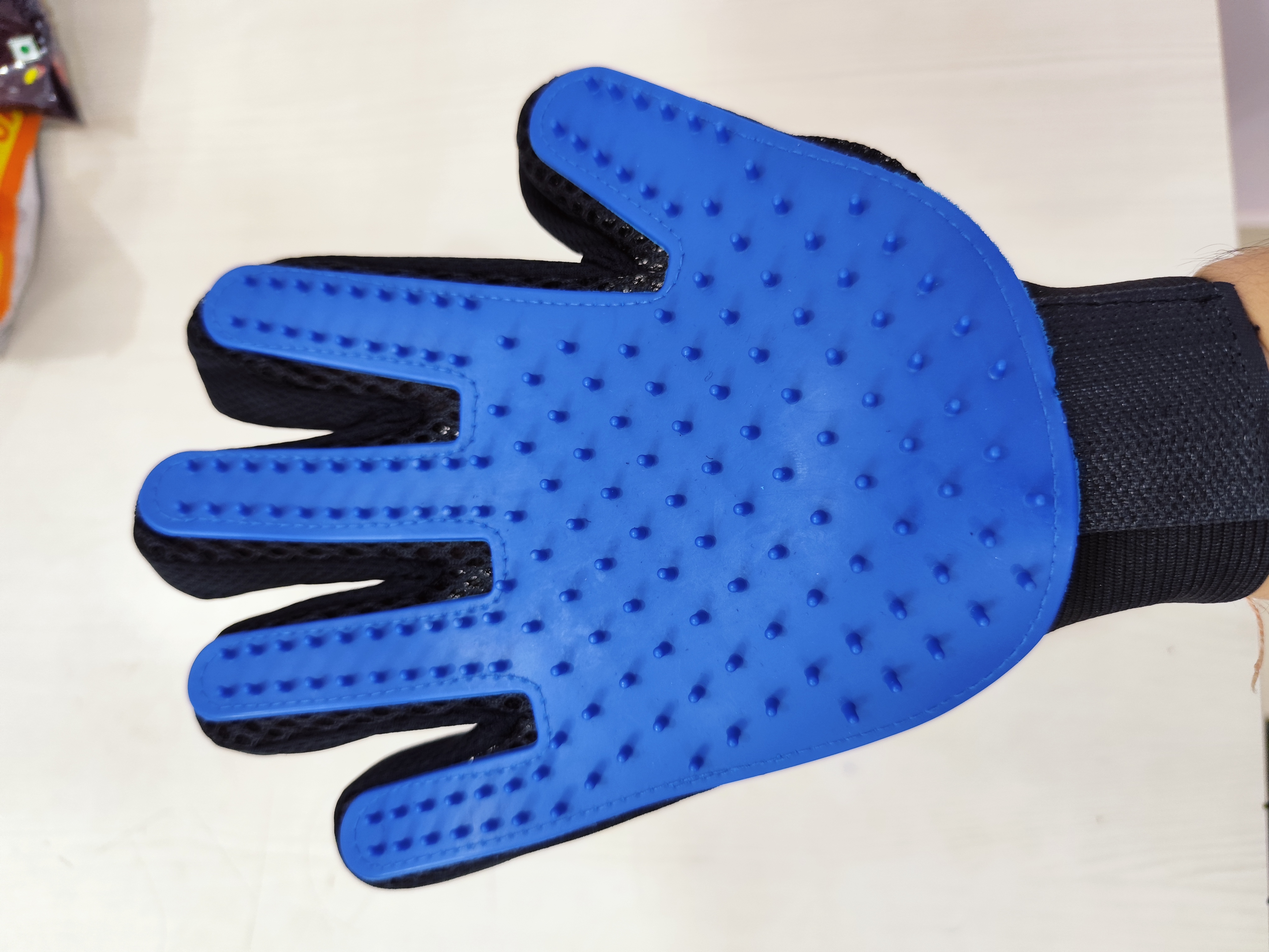 Hand Gloves